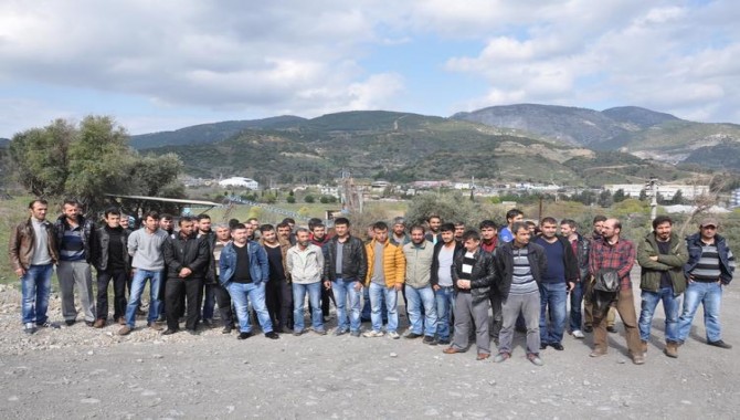 150 maden işçisi işi bıraktı