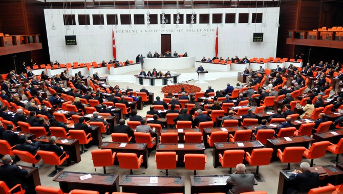 AKP'den 'başkanlık sistemi' için Anayasa değişikliği