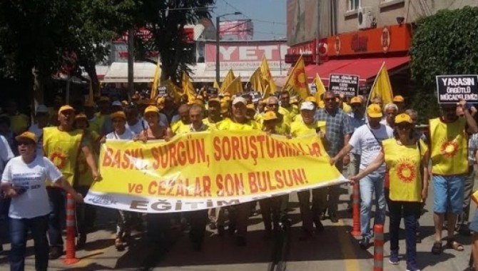 Ankara'ya yürüyen Eğitim-Sen Bursa'ya ulaştı