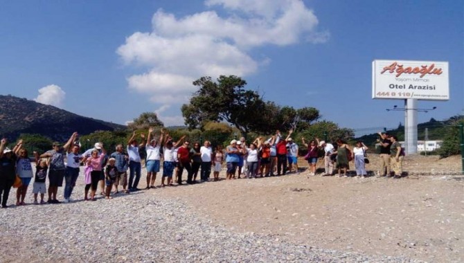 Bodrumlular Gerenkuyu Sahili'nin halka kapatılmasını protesto etti