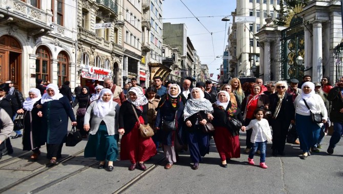 Cumartesi Anneleri, 1996 yılında 6 köylü ve 4 korucu öldürülmesinin akıbeti için buluşuyor