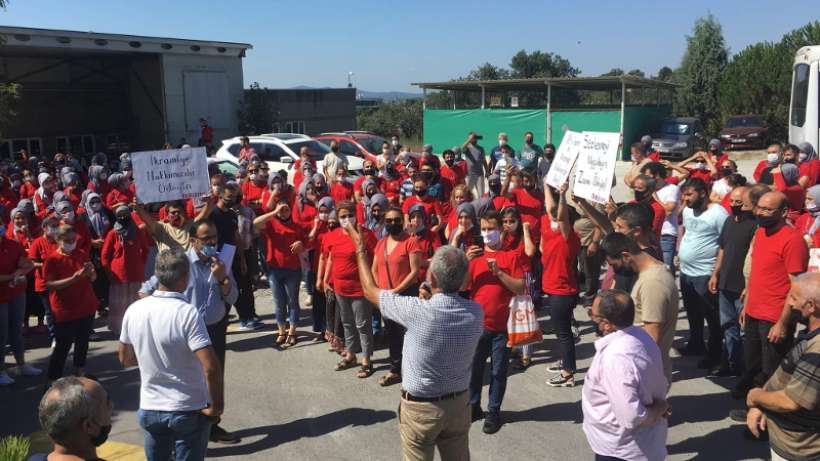 DERİTEKS, TİSi uygulamayan ETF Tekstil önünde eylem yaptı