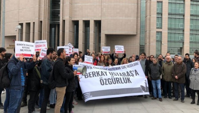 Devrimci Gençlik Dernekleri Genel Sekreteri Berkay Ustabaş, hakim karşısında...Adliye önünde basın açıklaması