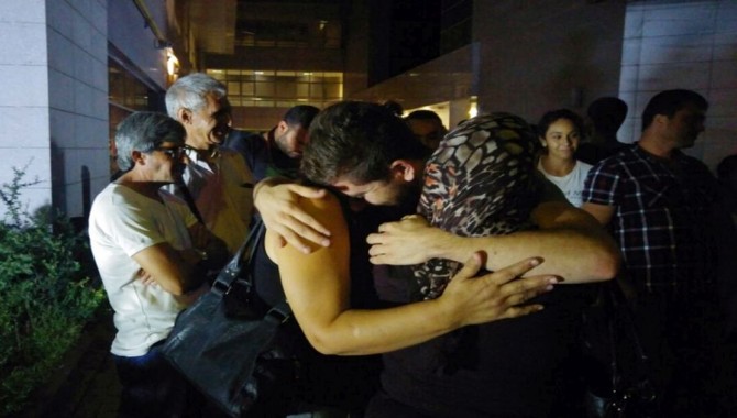 Evrensel'in Mersin muhabirleri 16 gün sonra serbest bırakıldı