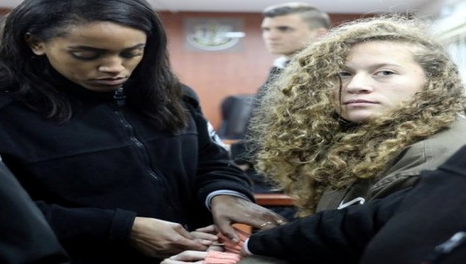 Filistinli'in 'cesur kızı' Ahed Tamimi’ye 12 ayrı suçlama