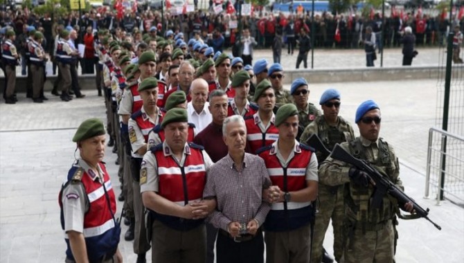 ‘Genelkurmay çatı davası’nda karar: 16 sanık hakkında 141 kez ağırlaştırılmış müebbet hapis cezası verildi