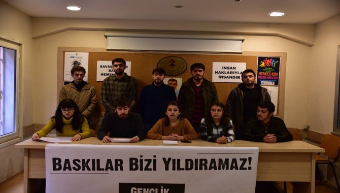 Gözaltına alınan İÜ öğrencileri: baskılar bizleri yıldıramaz