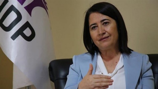 HDP eski Eş Genel Başkanı Serpil Kemalbay gözaltına alındı