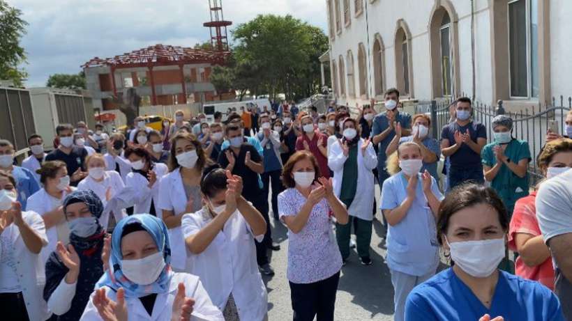 İstanbulda sağlık emekçileri şiddete karşı yürüdü