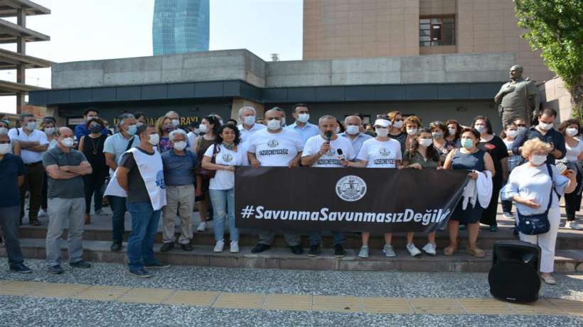 İzmir Barosu: Teslimiyet barosunu asla kabul etmeyeceğiz!