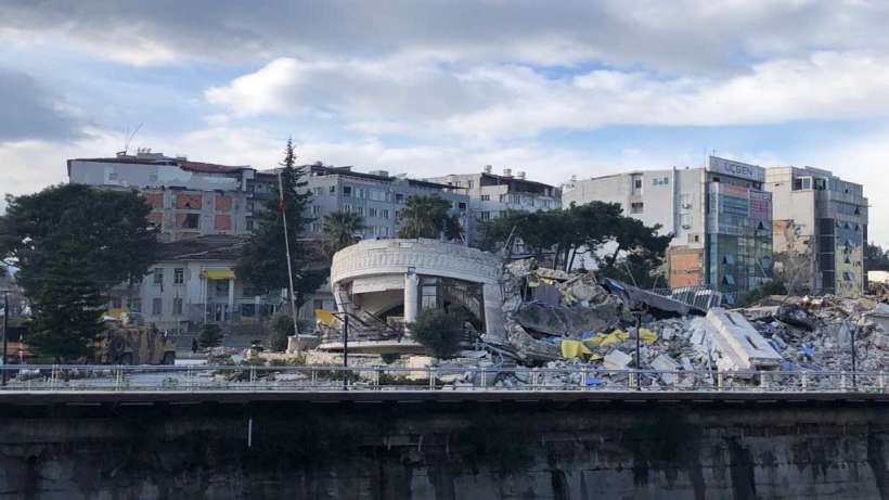 İzmir Deprem Koordinasyon Kurulu’ndan yardımlaşma ve dayanışma çağrısı