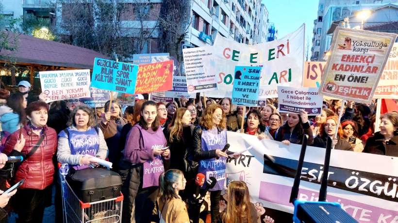 İzmirde kadınlar talepleri için sokağa çıktı: Eşit, özgür bir yaşamı birlikte kazanacağız