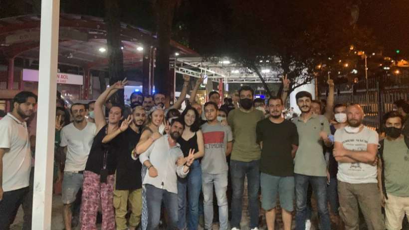 İzmirde Suruç anmasında gözaltına alınan 10 kişi serbest bırakıldı