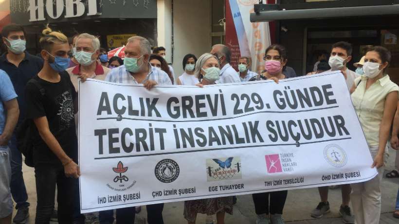 İzmirden yetkililere çağrı: Tutsakların taleplerini karşılayın