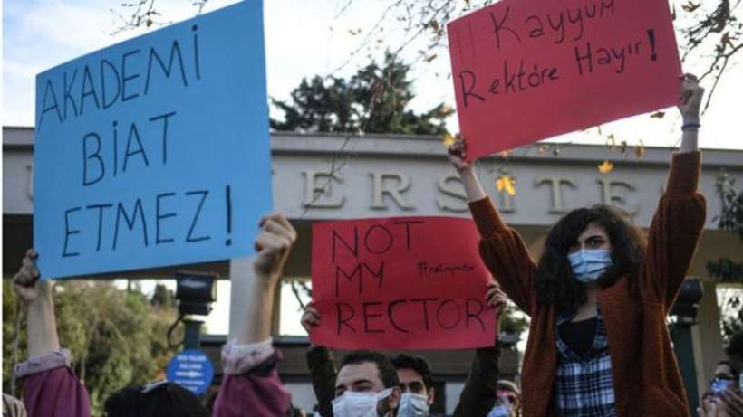 Kayyum Buluyu protesto eden öğrencilerin duruşması görüldü