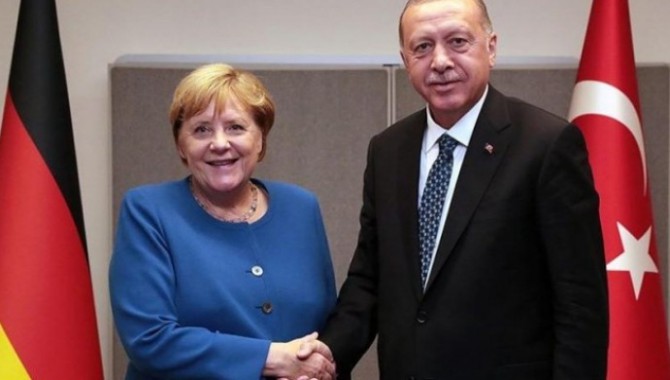 Merkel Türkiye’ye geliyor
