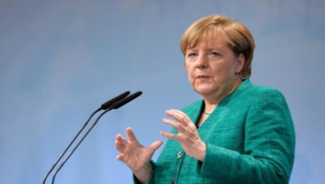 Merkel: Türkiye'yle Gümrük Birliği'ni sürdürmeyeceğiz