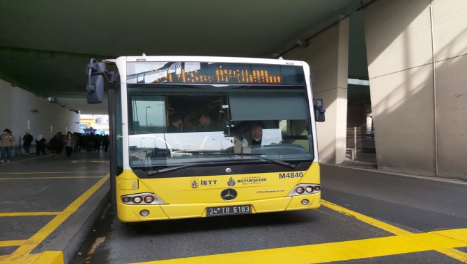 Metrobüs’te 'işaretli bekleme yeri' dönemi başlıyor