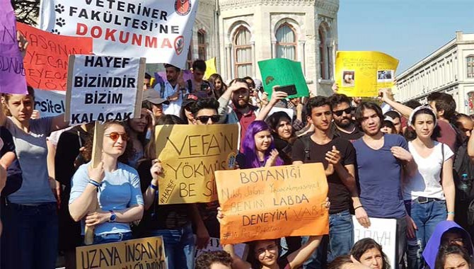 Öğrenciler tepkili: Beyazıt’ta kalmak istiyoruz