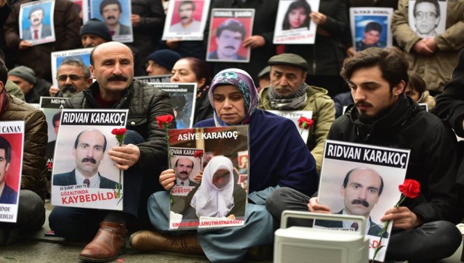'Rıdvan Karakoç'u öldürüp kimsesizler mezarlığına gömenler hesap versin'