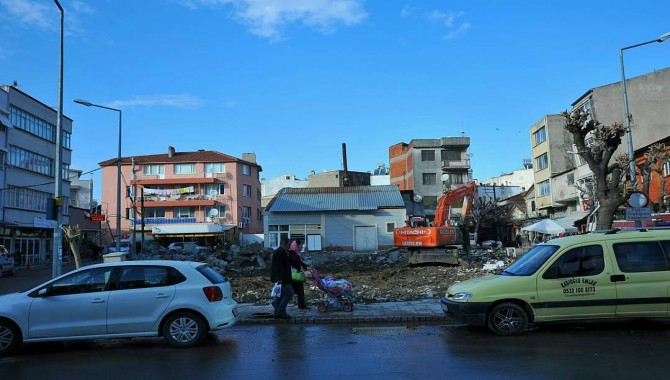 Seferhisar'da şehir içi yeşil alan yaratmak için start verildi