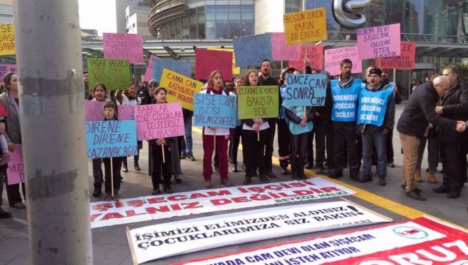 Şişecam işçileri işine geri dönmek için direniyor