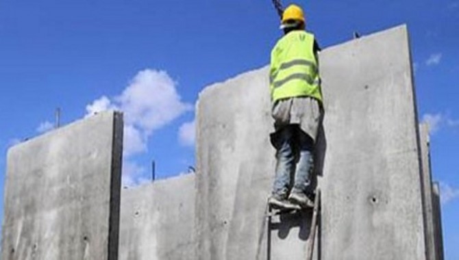 Suriye sınırına 3 metre yüksekliğinde beton duvar
