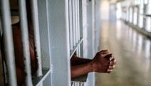 13 kadın mahkûmdan ‘çıplak arama' şikâyeti yapıldı; Meclis yasaları referans gösterdi