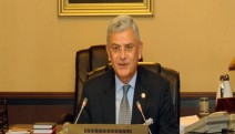 AB Bakanı Bozkır: Suriyelilere çalışma izni verilecek