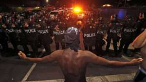 ABD'de ırkçılık karşıtı eylemler polis şiddetine rağmen sürüyor