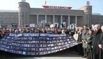 Ankara Katliamı'nın 4. ayında gar önünde anma yapıldı