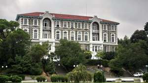 "Boğaziçi Üniversitesi'ndeki yıkım durmalı!"