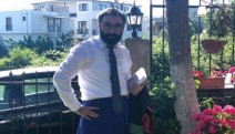 Eteği kısa diye kadın meslekdaşına yapılan muameleyi protesto eden avukata destek yağıyor
