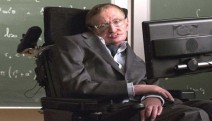 Fizik profesörü Stephen Hawking hayatını kaybetti