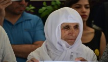 İki eli olmayan KOAH hastası tutuklu torunu Ergin Aktaş’ın yıllardır yollarda bir kadın!