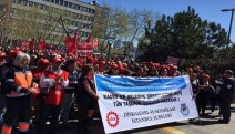 İş hakları fesh edlen taşeron işçileri Kadıköy'de eylem yaptı