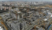 İstanbul Başakşehir Şehir Hastanesi şantiyesinde, çalışma koşullarını protesto eden 10 işçi, işten atıldı