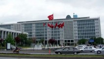 İstanbul Belediyesi'nde kırmızı alarm: İhaleler ve ödemeler durduruldu