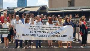 İzmir Barosu: Avukatlığı itibarsızlaştıramazsınız