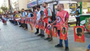 İzmir'de 33'ler için adalet zinciri