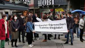 İzmir'de üniversite öğrencilerinden Boğaziçi direnişine destek