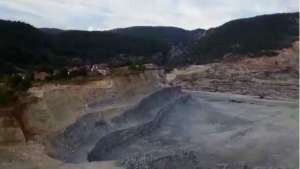 Kömür madeninin açtığı ölüm çukuru İkizköyü yutuyor!