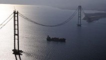 'Körfez Köprüsü inşaatı 30 gün içinde durmalı'