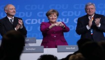 Merkel’den koalisyon protokolüne onay
