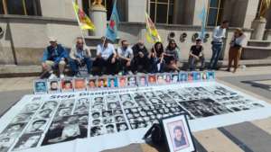 Paris'te kayıp eylemi: Mücadelemizden asla vazgeçmeyeceğiz