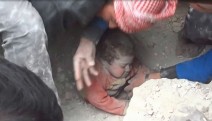 "Suriye'de savaş kurbanı olan çocuklar artıyor...Ölen ya da sakat kalan çocukların sayısı 7 bin 500