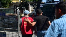 TAYAD’lı Aileler’den abluka altındaki Galatasaray Meydanı’nda protesto eylemi: 1 gözaltı