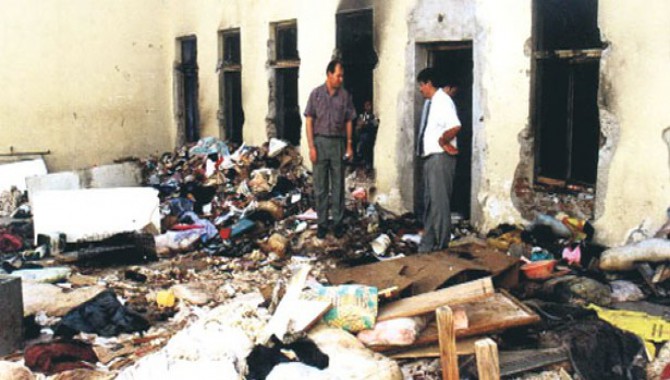 Ulucanlar Cezaevinde 1999'da 10 kişi öldürüldü ama sanıklar beraat etti