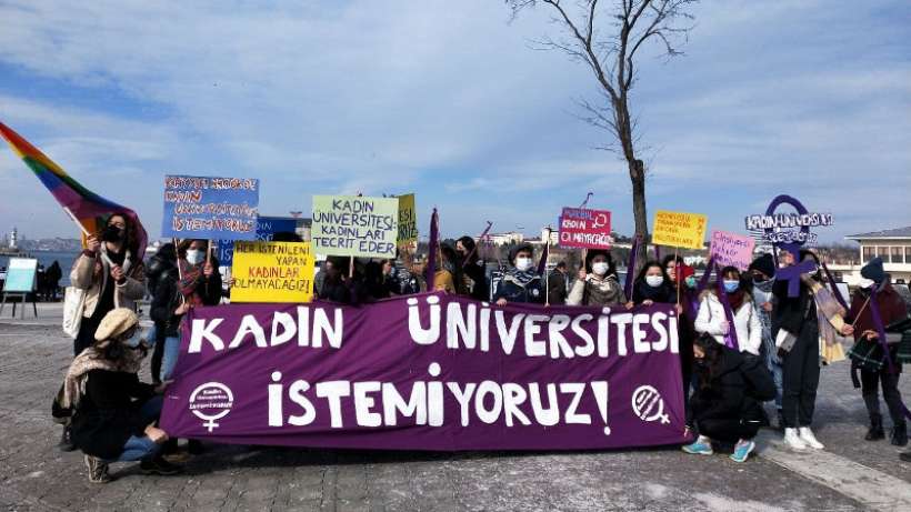 Üniversiteli kadınlar: Kadın üniversitesi istemiyoruz