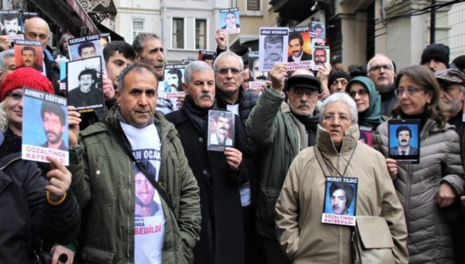 'Üzerinde ağlayıp dertleşebileceğimiz bir mezarımız olsun'